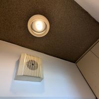 福岡市中央区天神の賃貸物件/玄関の天井もレトロな雰囲気。