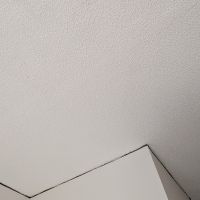 福岡市中央区天神の賃貸物件/塗り壁の質感がいい感じ。