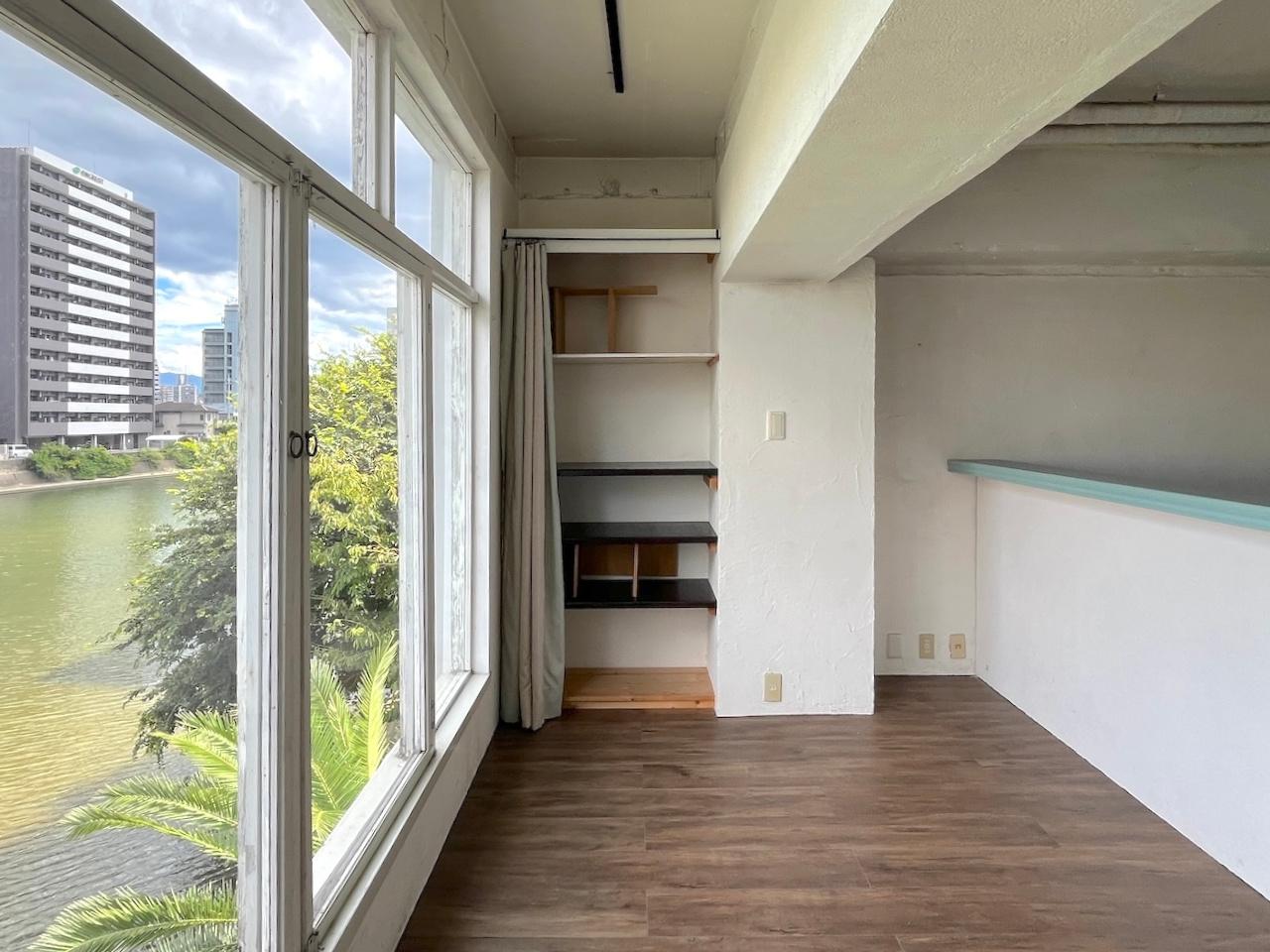 福岡市中央区清川の賃貸物件/収納ラックもあります。