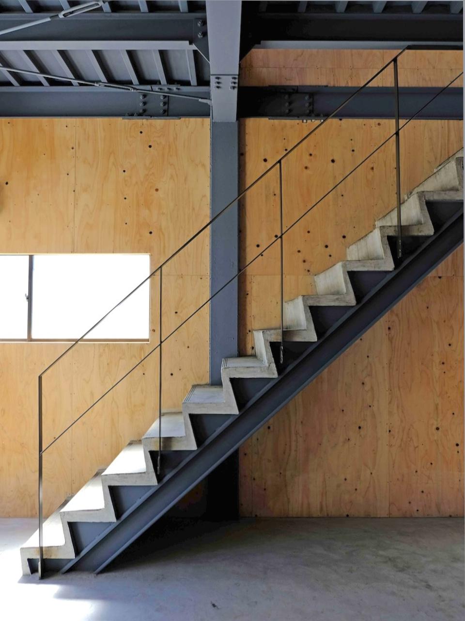 福岡市南区横手の賃貸物件/階段萌え〜①