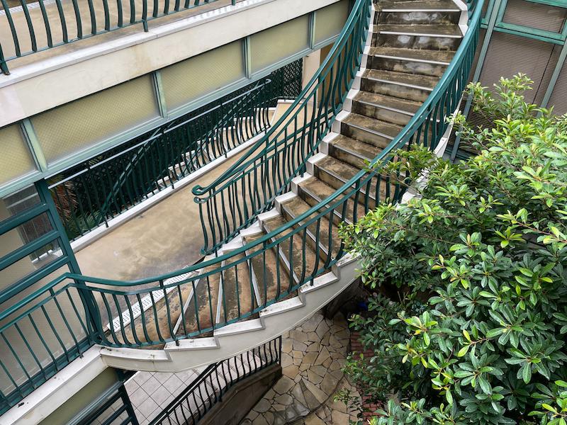 福岡市城南区鳥飼の賃貸物件/外階段も素敵。