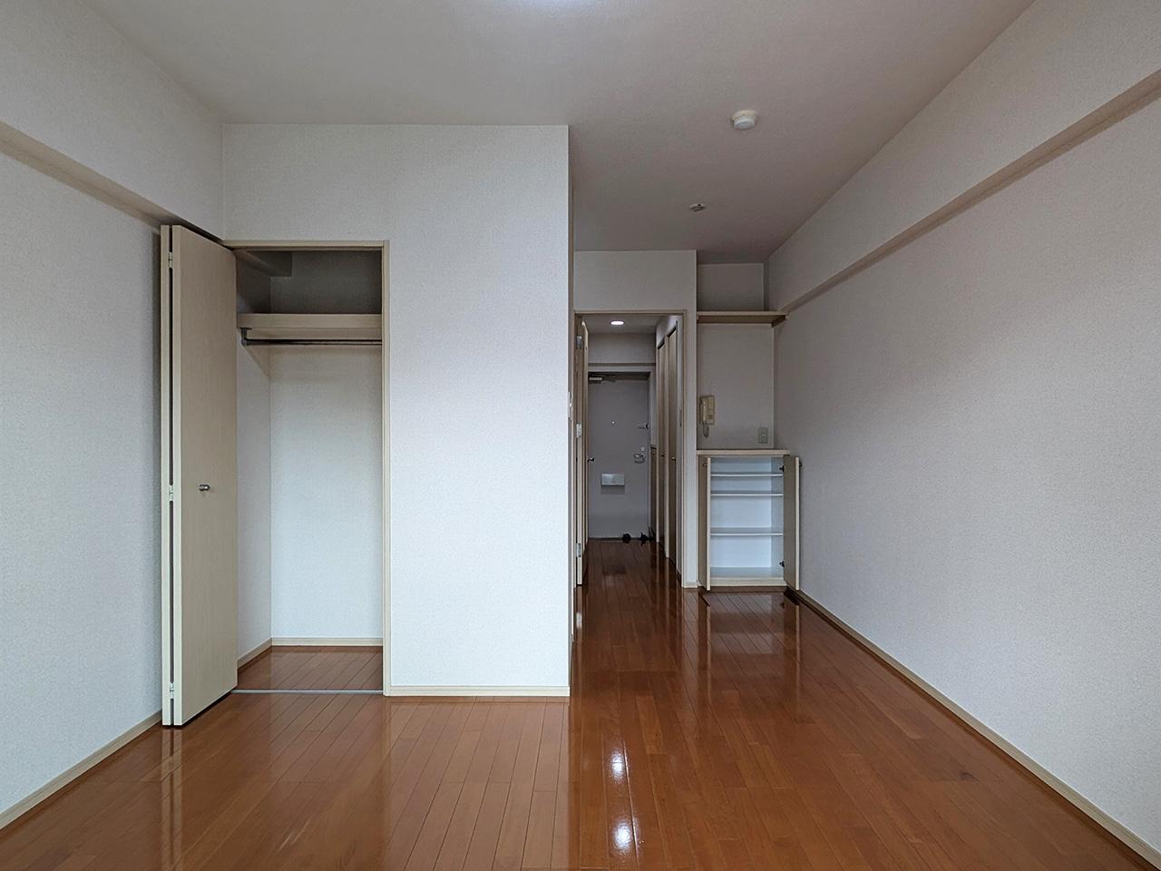 福岡市中央区今泉の賃貸物件/居室の収納はこんな感じ。