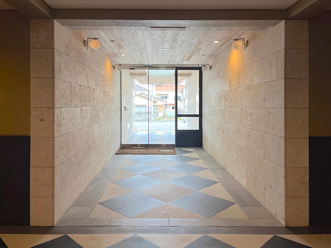 福岡市城南区飯倉の賃貸物件/ホテルのような共用部。