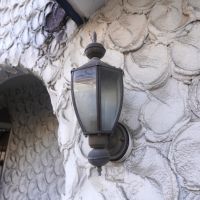 福岡市南区高宮の売買物件/ランプもレトロなデザイン。