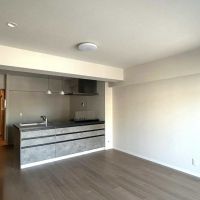 福岡市南区高宮の売買物件/リビング別角度から。間取りは使いやすそう。