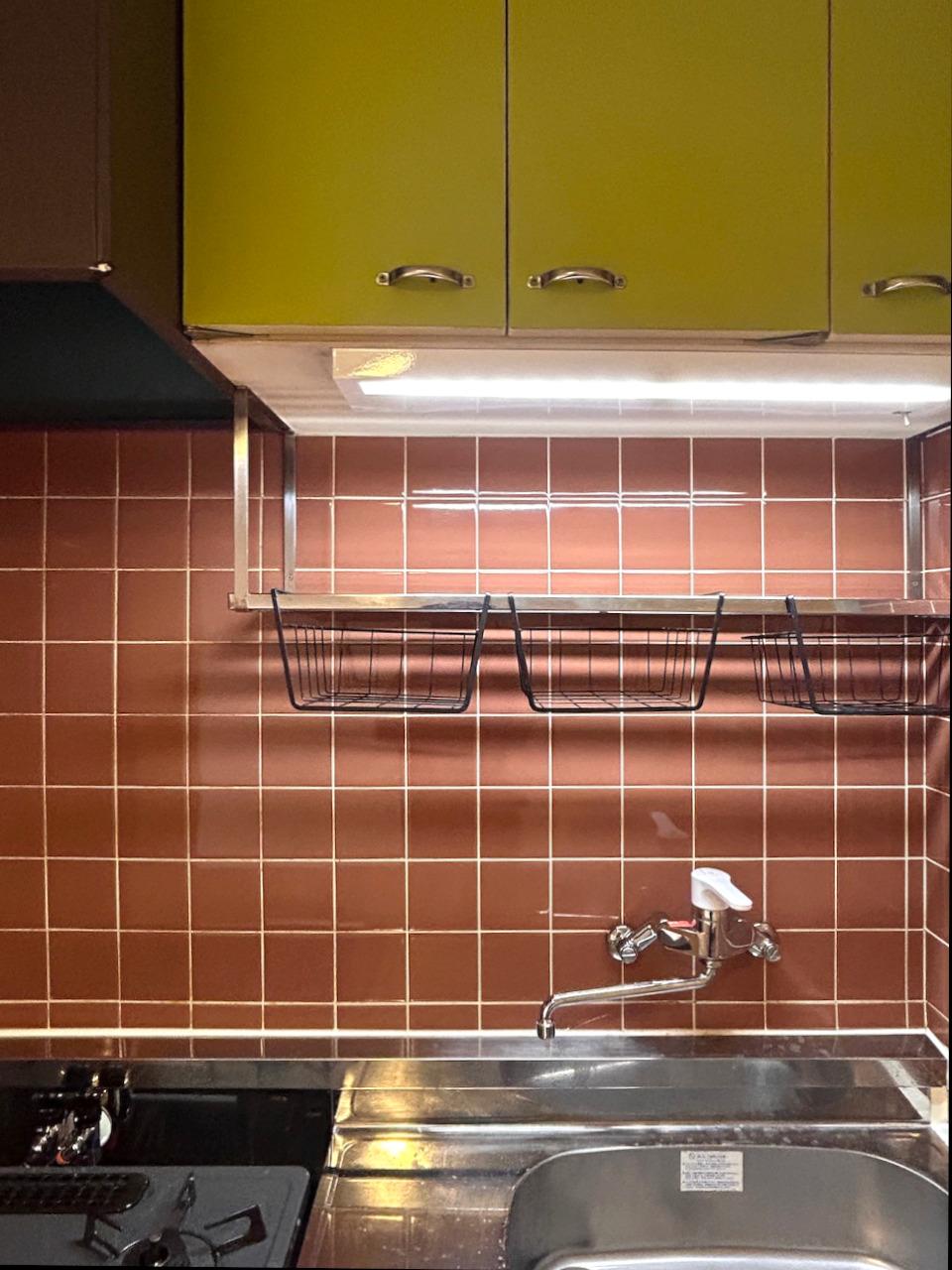 福岡市南区大楠の賃貸物件/あずき色のタイルが可愛い。