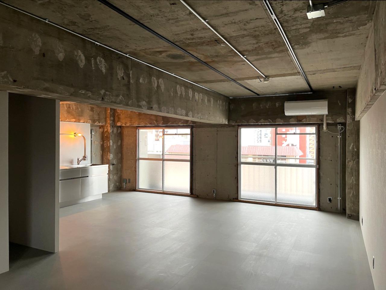 福岡市博多区奈良屋町の売買物件/空室時の写真。広々としたワンルームです。