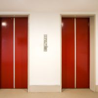 福岡市南区市崎の賃貸物件/エレベーターは2基あるので、忙しい時間帯も安心