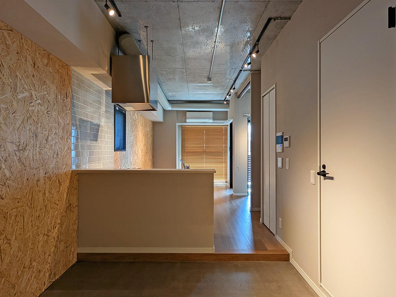 福岡市早良区高取の賃貸物件/ウッドブラインドを閉めるとこんな感じ。