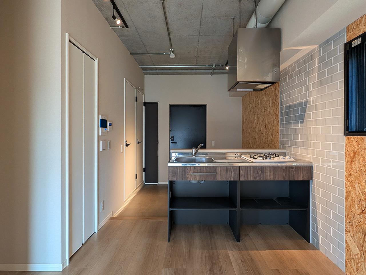 福岡市早良区高取の賃貸物件/コンパクトながら2口コンロ付きのキッチン。