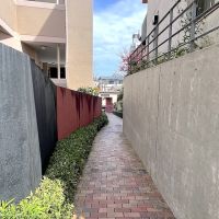 福岡市中央区桜坂の賃貸物件/ワクワクするアプローチです。