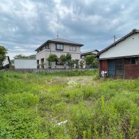 糸島市志摩師吉の賃貸物件/広々したお庭。駐車スペースも確保できます！