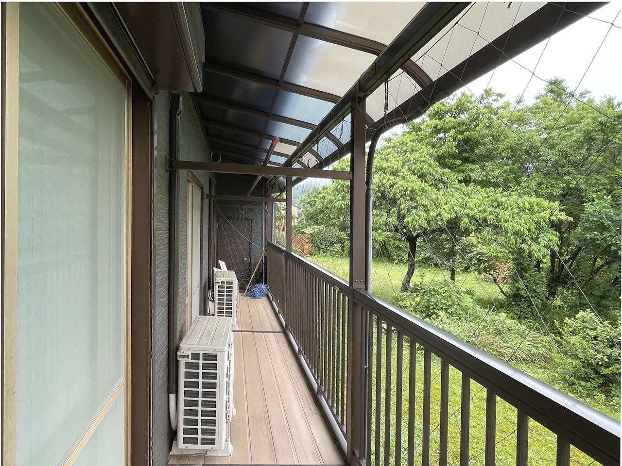 福岡県久留米市山本町の売買物件/3部屋繋がるロングベランダ。