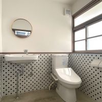 福岡県八女市黒木町本分の賃貸物件/共用のお手洗い。改修して綺麗なのは嬉しいポイント。
