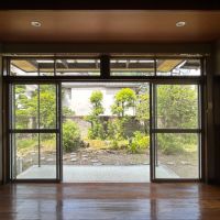 福岡県八女市黒木町本分の賃貸物件/窓をどどーんと開けると開放感たっぷり。チェアなんか置いてのんびりできそう。