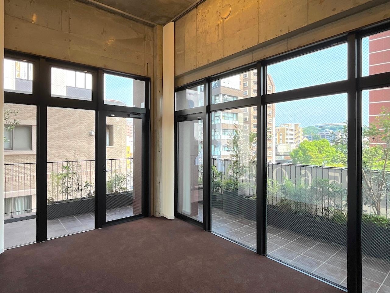 福岡市中央区六本松の賃貸物件/【407号室】家具なしの角の区画。