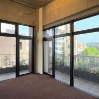 福岡市中央区六本松の賃貸物件/【407号室】家具なしの角の区画。