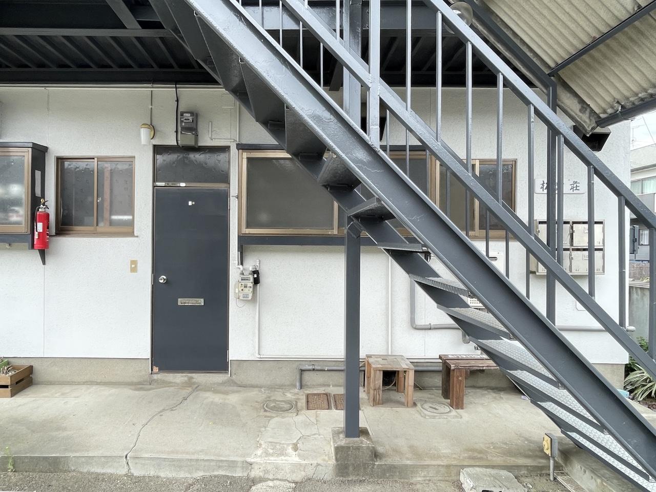 久留米市合川町の賃貸物件/入り口周り。個人的にこの階段が好きです。