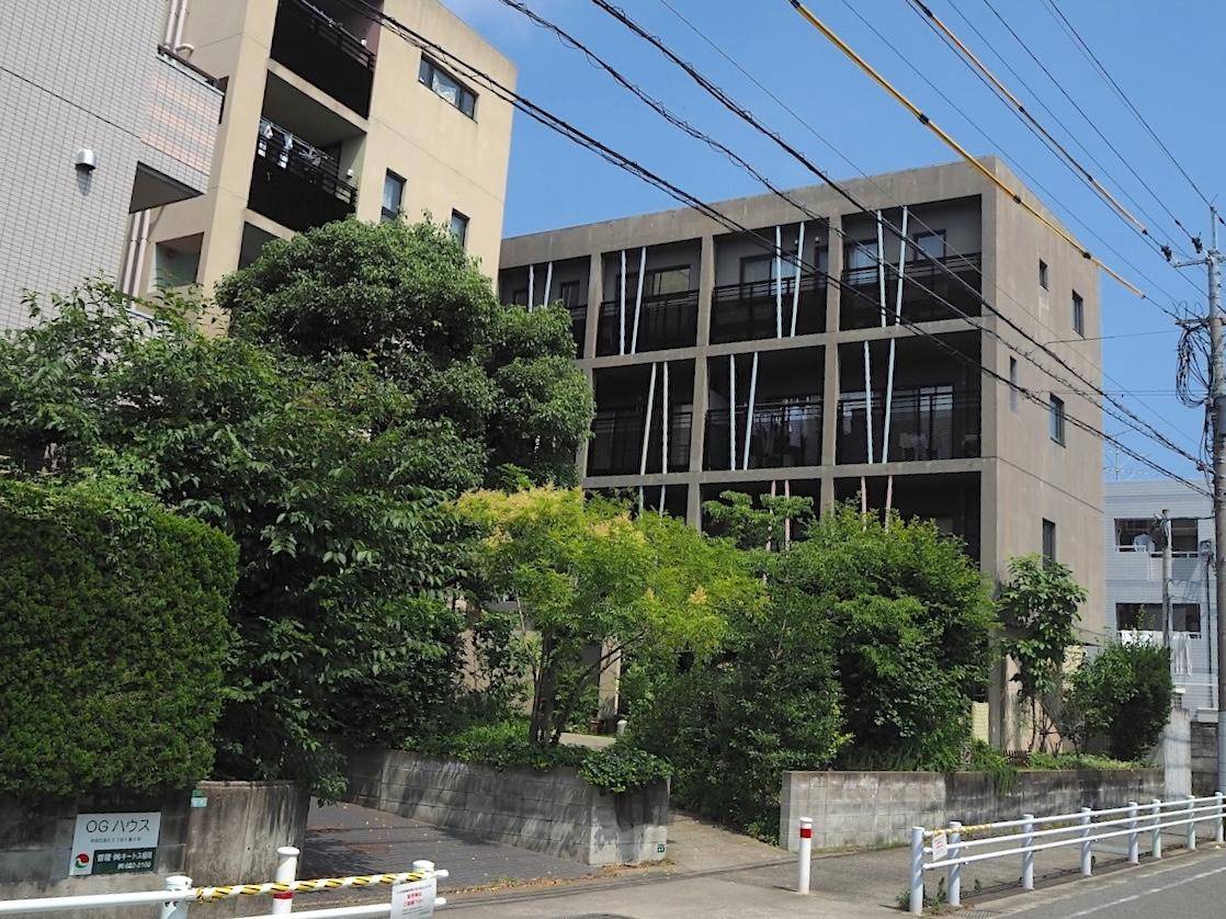 福岡市早良区南庄の売買物件/目を惹く外観。