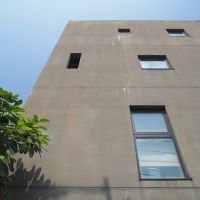 福岡市早良区南庄の売買物件/建物の側部。思わず見上げてしまいました。