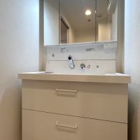 福岡市中央区谷の売買物件/洗面台は広め。
