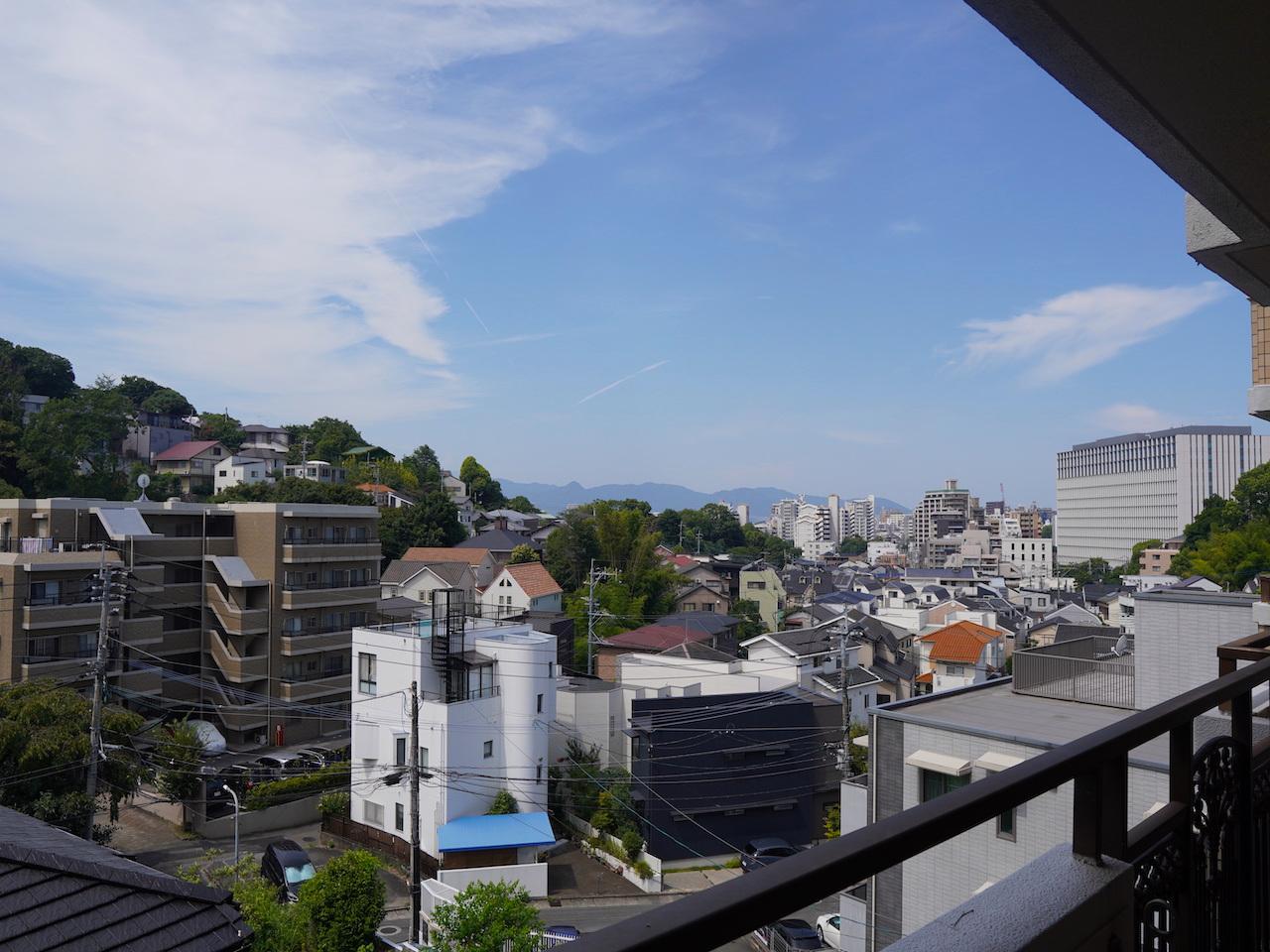 福岡市中央区谷の売買物件/外からの視線はそれほど気になりません。