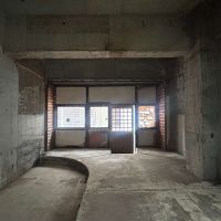 福岡市中央区荒戸の賃貸物件/以前は左手側にカウンターがあったそう。カウンターとテーブル席が少し並べるくらいの広さ。