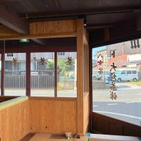 八女市本町の賃貸物件/掃き出し窓はこちら方面にも。角地の恩恵はバッチリです。