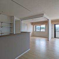 福津市西福間の売買物件/洋室は扉を閉めれば個室にも。