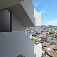 福津市西福間の売買物件/外階段からの風景。海の反対側はこんな感じです。のどかな景色。