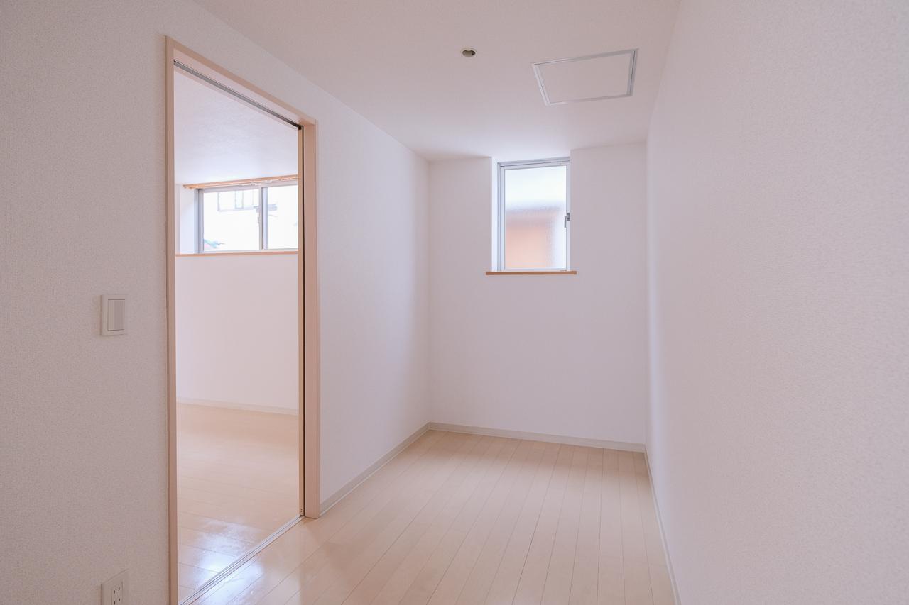 福岡市中央区福浜の売買物件/各個室に広めの収納がついています。