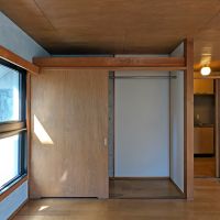 福岡市東区馬出の賃貸物件/片側はハンガーが掛けられます。