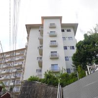 福岡市南区多賀の売買物件/外観は爽やかなレトロマンションです。