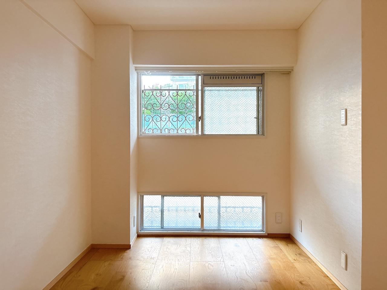 福岡市南区多賀の売買物件/小窓がレトロで可愛いんですよねぇ。