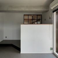 福岡市南区花畑の売買物件/洋室1。ガラス窓からLDKを覗けます。