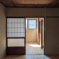 福岡市南区大楠の賃貸物件/上階は引き戸を隔てて2つのスペースに分かれています。