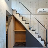 福岡市早良区賀茂の賃貸物件/階段下は収納として有効活用。