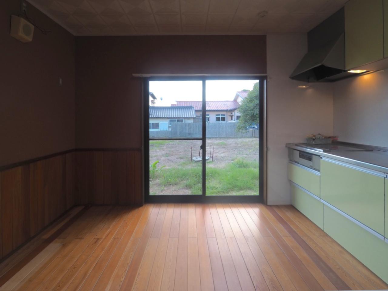 福岡県福津市勝浦の賃貸物件/隣には空き地。
