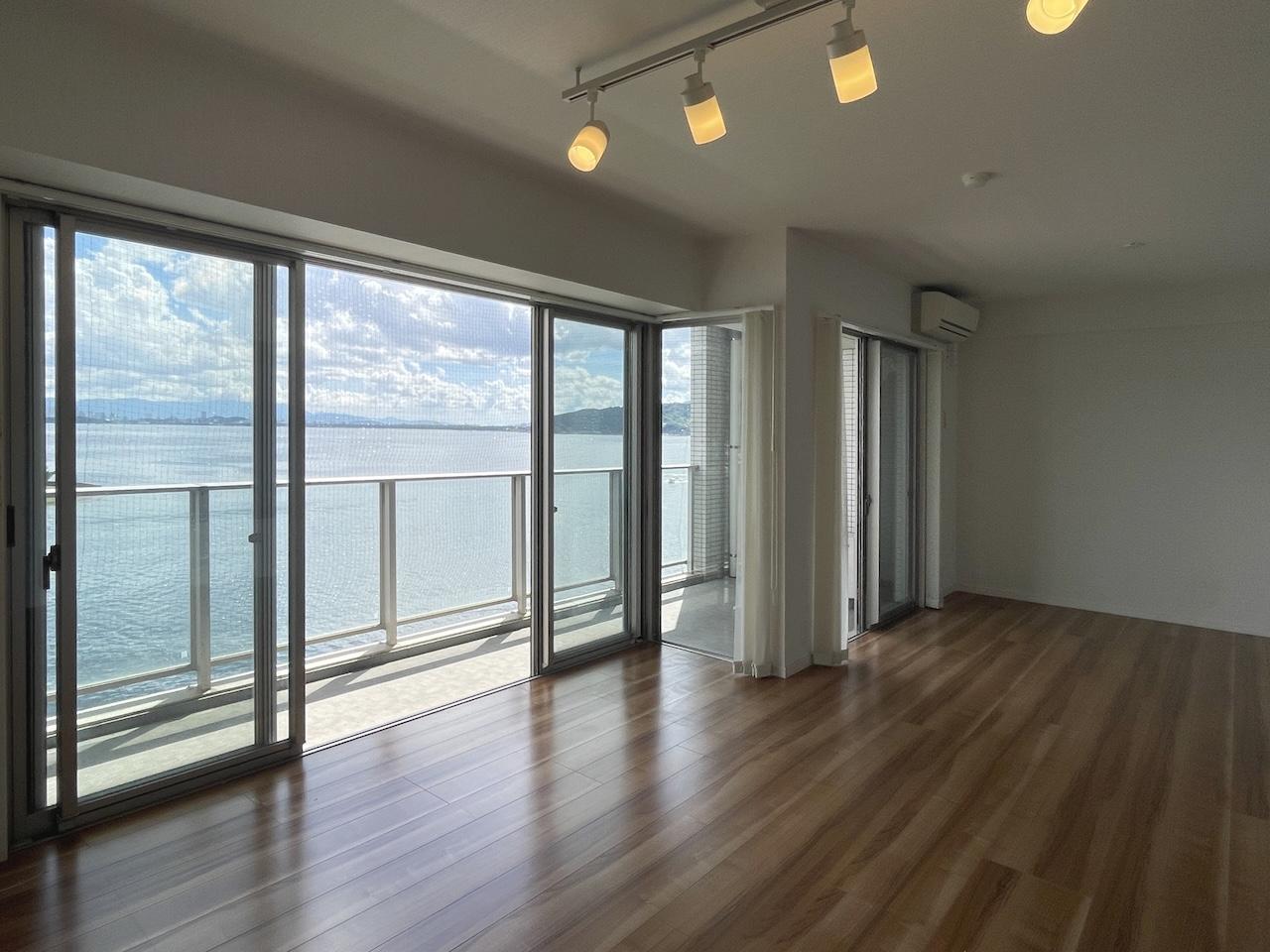 福岡市西区横浜の賃貸物件/朝は窓を全開にしたい。