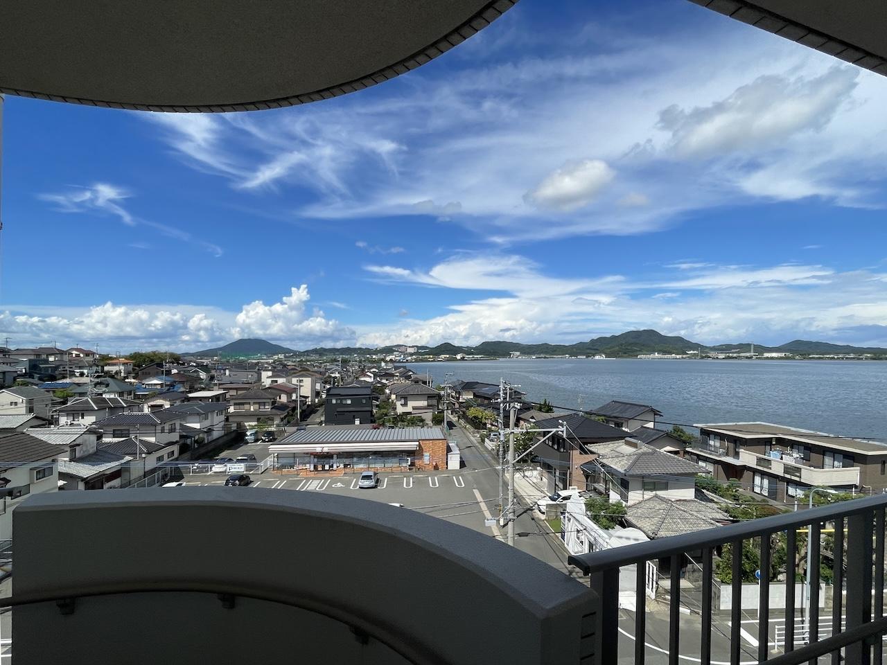 福岡市西区横浜の賃貸物件/共用廊下からの景色。