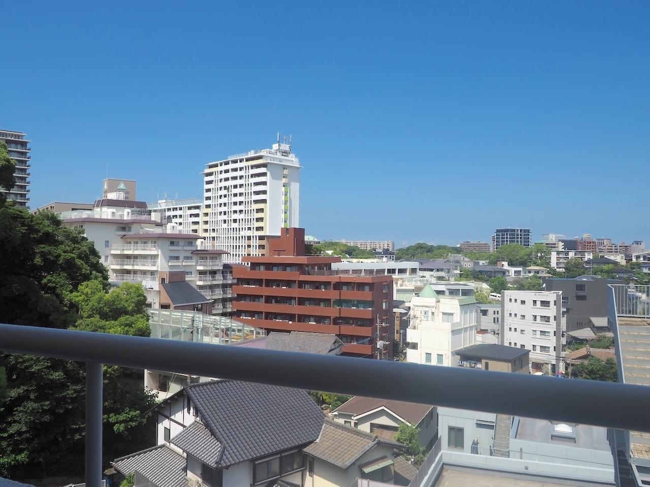 福岡市中央区桜坂の売買物件/眺望は抜けていて、綺麗な景色が楽しめます。