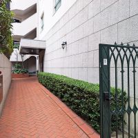 福岡市中央区赤坂の賃貸物件/建物への入口はこちら。