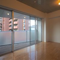 福岡市中央区赤坂の賃貸物件/ワイドな窓の開放感が気持ちいい。（6階からの眺望です。）