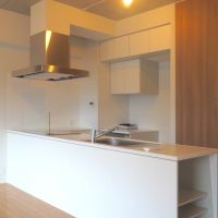 福岡市中央区赤坂の賃貸物件/3mオーバーのカウンターキッチン。