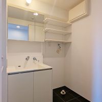 春日市春日原北町の賃貸物件/洗面スペース。409号室は、お手洗いも同じスペースにまとまっています。
