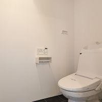 春日市春日原北町の賃貸物件/お手洗い。