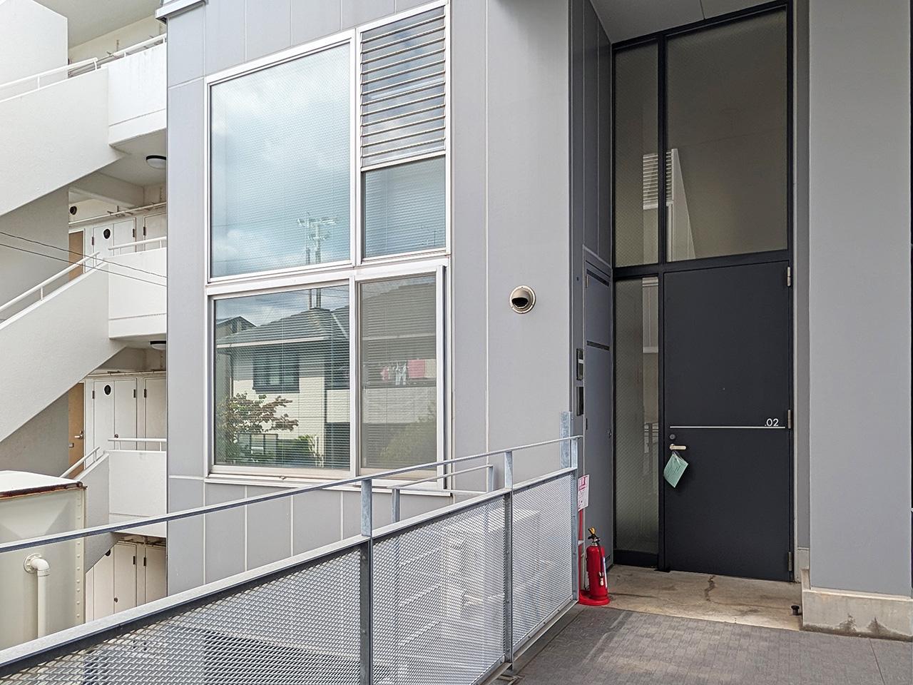 福岡市城南区田島の賃貸物件/クールな表情の共用部。
