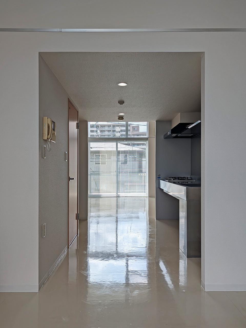 福岡市城南区田島の賃貸物件/玄関からお部屋まで一直線に抜ける視界。