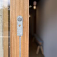 福岡市博多区春町の賃貸物件/ドアの取手にも。
