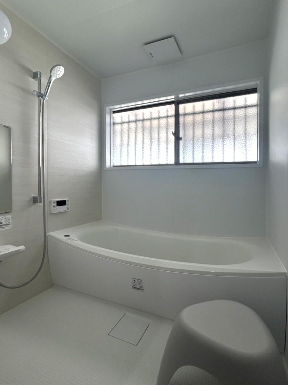 福岡市城南区田島の売買物件/追い焚き機能付きのお風呂。とても綺麗にお使いです。